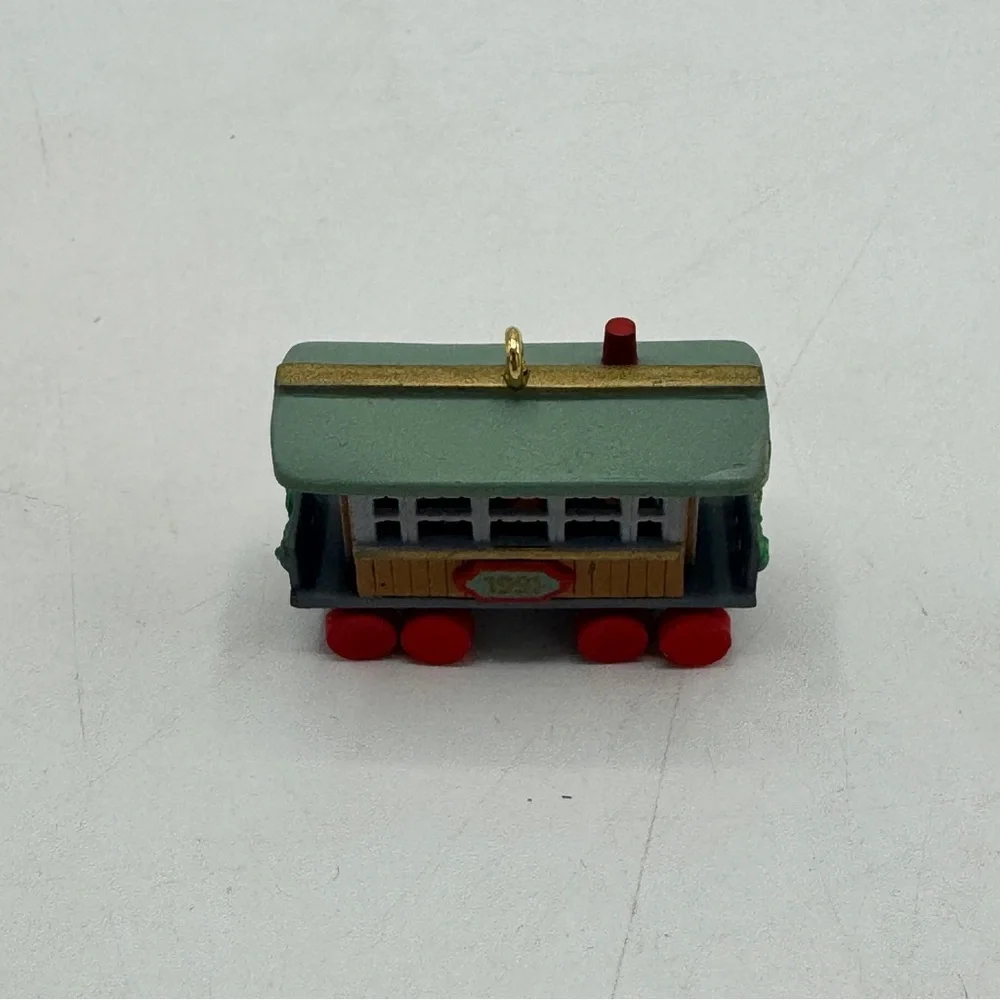 Hallmark 1991 Miniature NOEL R.R. Series Passenger Car Ornament